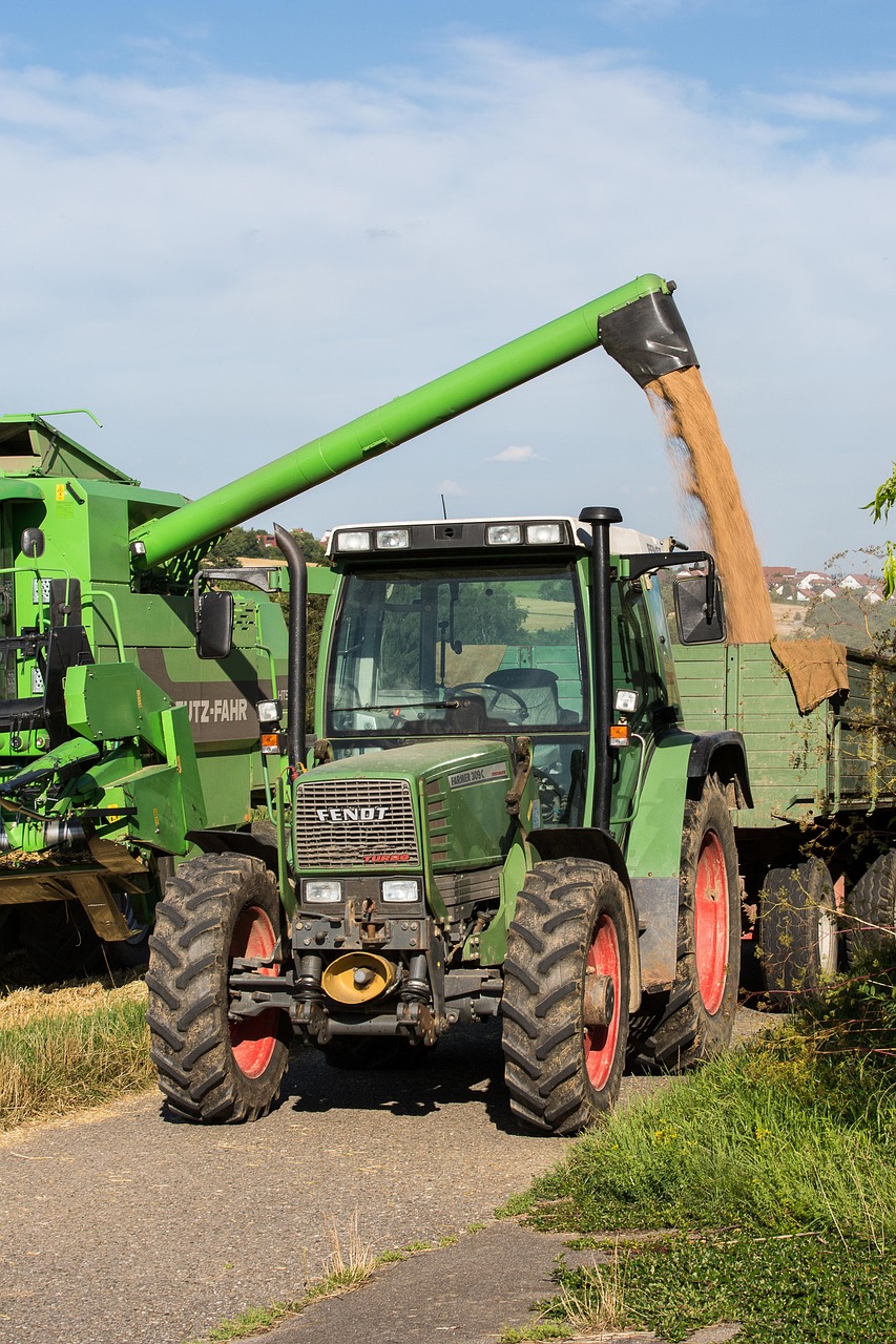 combine harvester, tractor, harvest, harvester, agricultural machine, agriculture